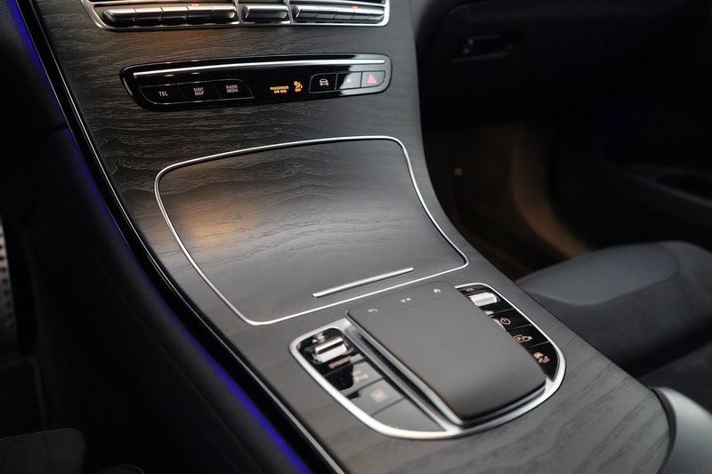Mercedes GLC300 bild 11