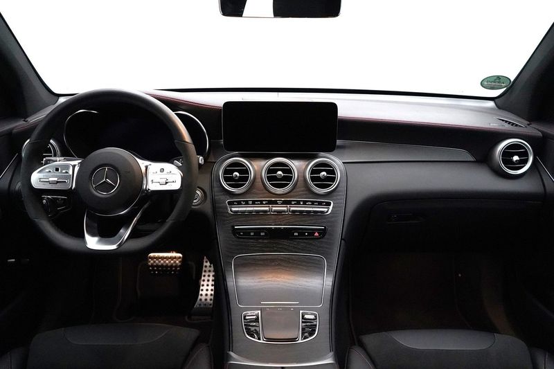 Mercedes GLC300 bild 10
