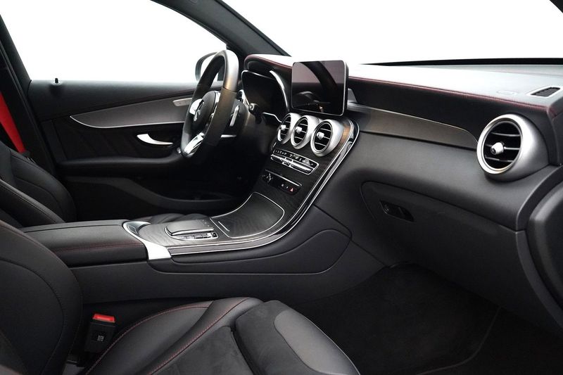 Mercedes GLC300 bild 14