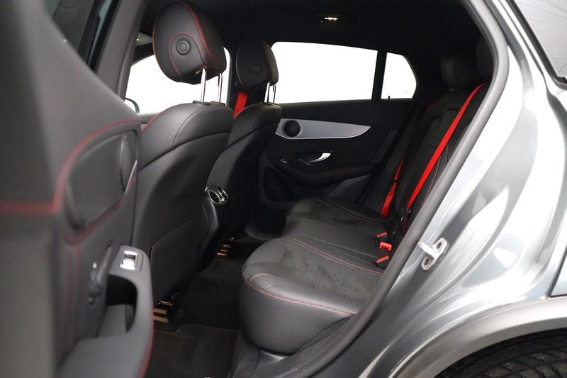Mercedes GLC300 bild 7