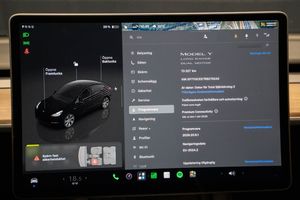 Tesla Model Y bild 24