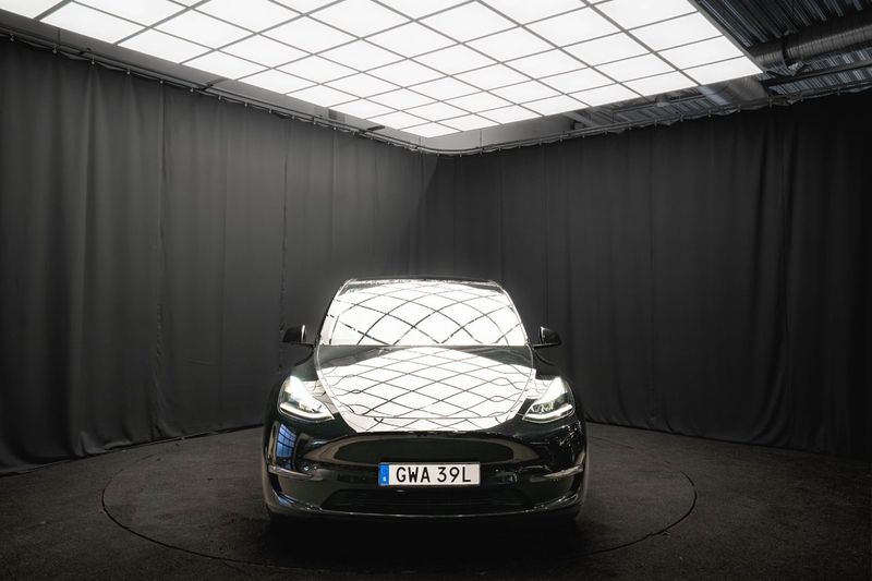 Tesla Model Y bild 4