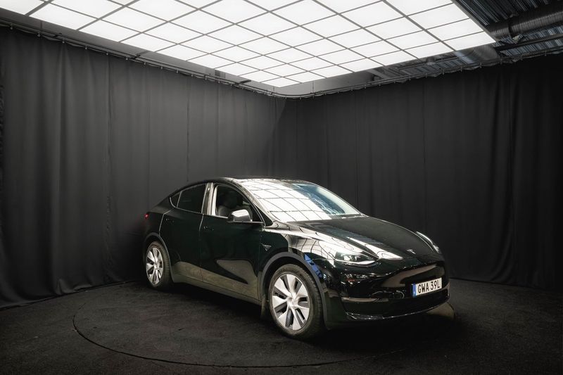 Tesla Model Y bild 5
