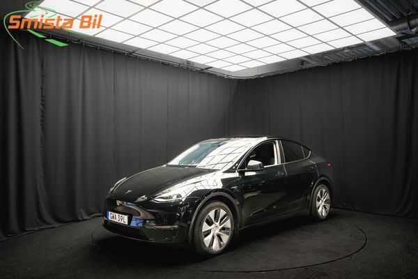 Tesla Model Y Long Range AWD DRAG PANO KAMERA 94.2%SoH 1-ÄGARE MOMS - 2024