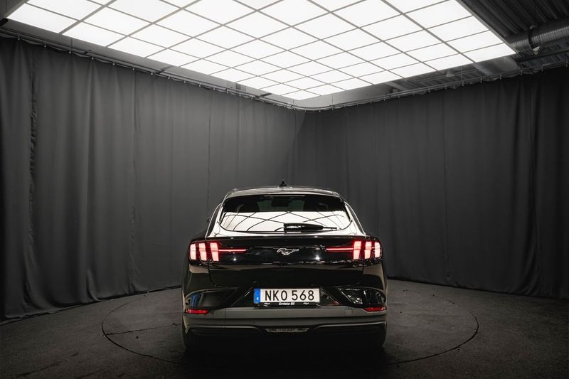 Ford Mustang Mach-E bild 8