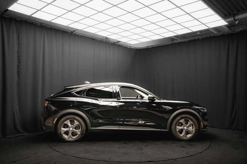 Ford Mustang Mach-E bild 6