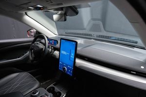 Ford Mustang Mach-E bild 17