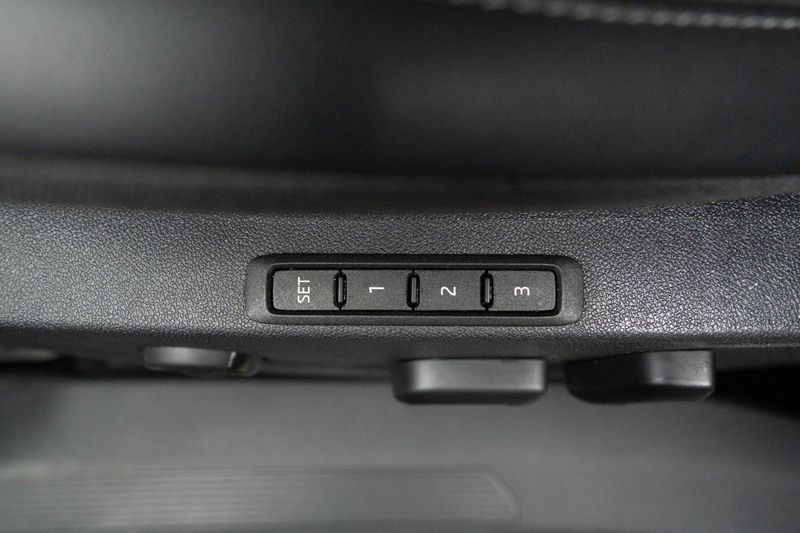 Skoda Enyaq bild 13
