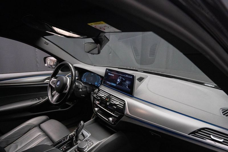 BMW 530 bild 16