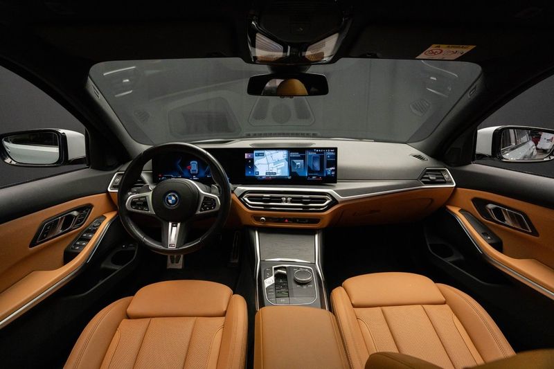 BMW 330 bild 13