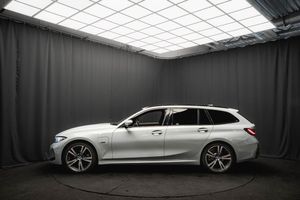 BMW 330 bild 10