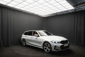 BMW 330 bild 5