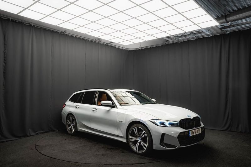BMW 330 bild 5