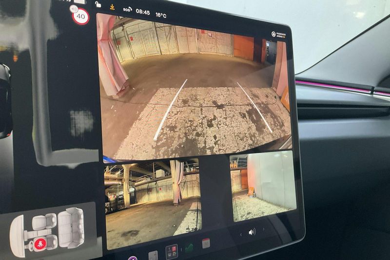 Tesla Model 3 bild 13