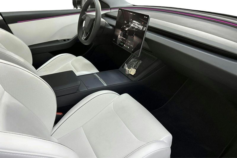 Tesla Model 3 bild 7
