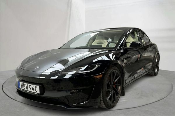 Tesla Model 3 Performance AWD - 2025