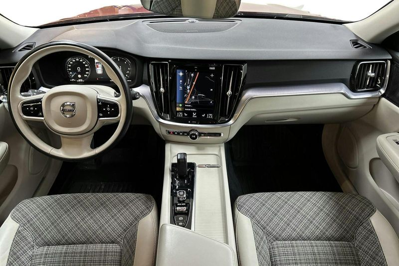Volvo V60 bild 6