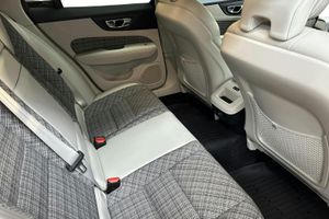 Volvo V60 bild 8