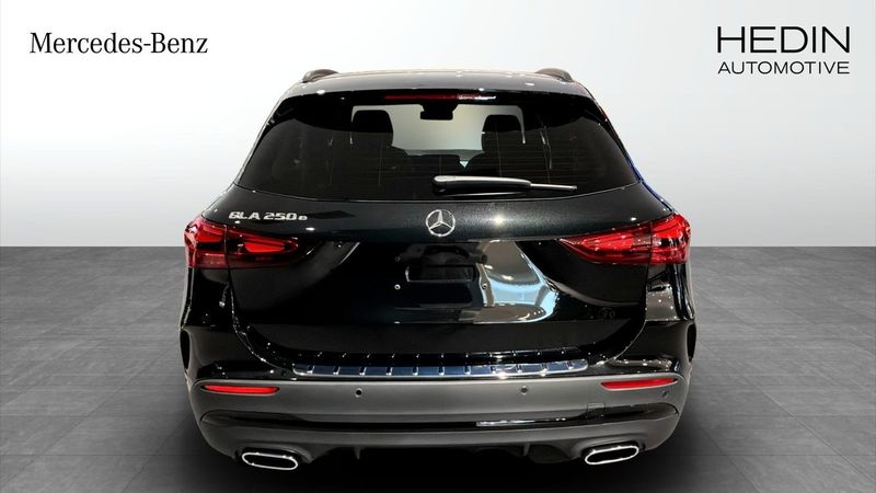 Mercedes GLA250 bild 7