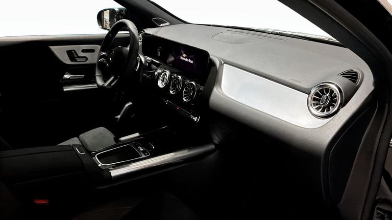 Mercedes GLA250 bild 3