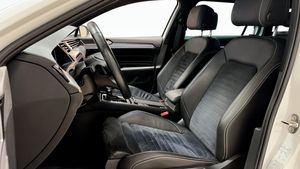 Volkswagen Passat bild 9