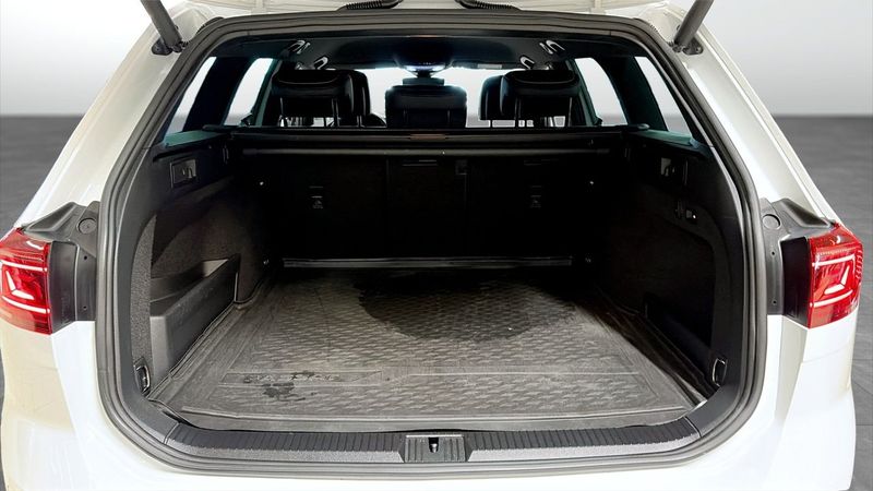 Volkswagen Passat bild 13