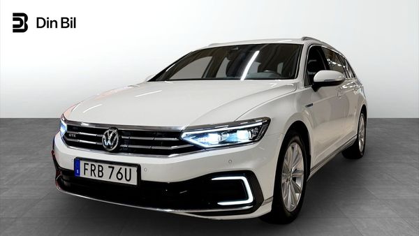 Volkswagen Passat Laddhybrid Drag Navi B-Kamera Matrix Värmare - 2020