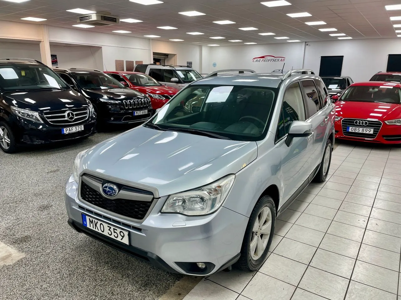 Vehicle image 18