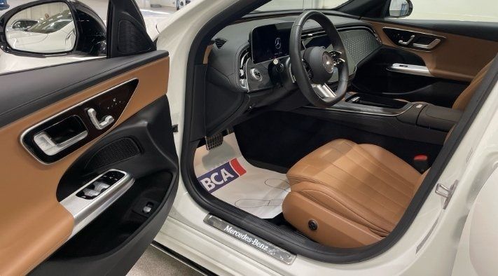 Mercedes E200 bild 2