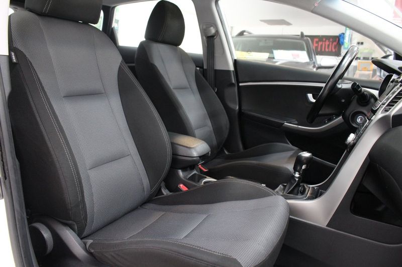 Hyundai i30 bild 17