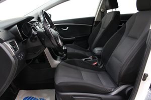 Hyundai i30 bild 13