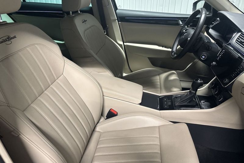 Skoda Superb bild 14