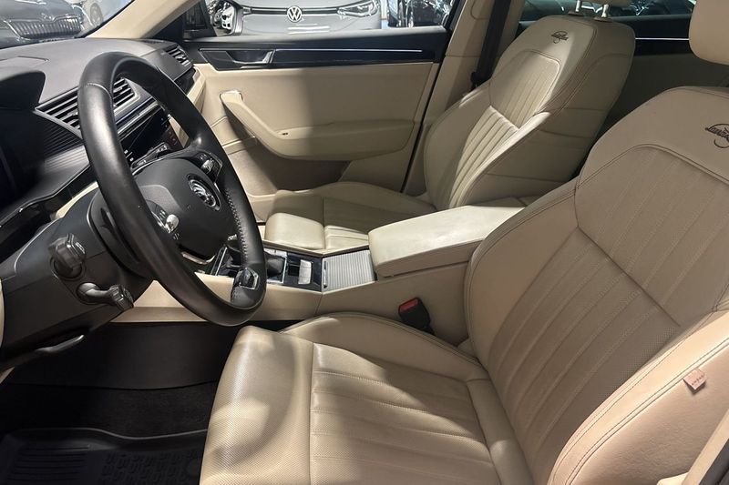 Skoda Superb bild 11