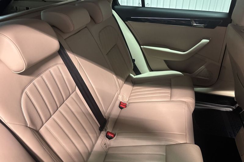 Skoda Superb bild 13