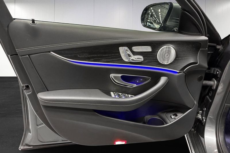 Mercedes E220 bild 12