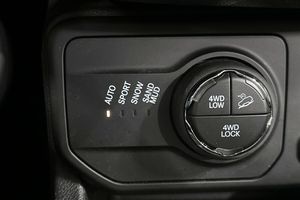 Jeep Renegade bild 16