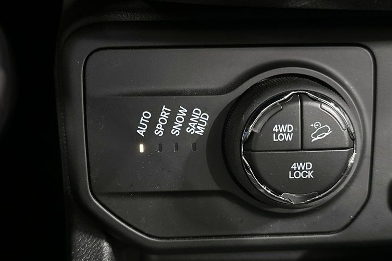 Jeep Renegade bild 16