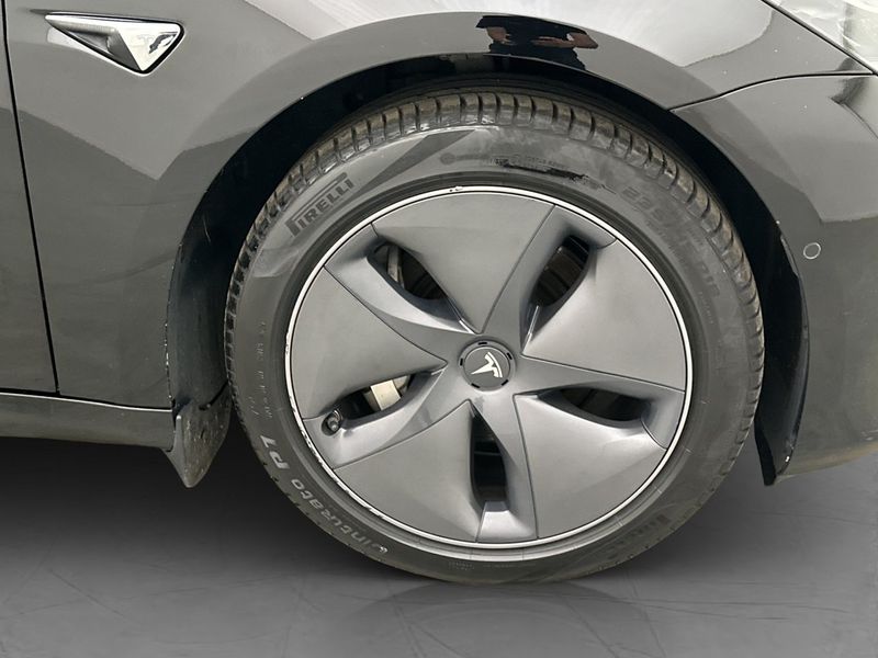 Tesla Model 3 bild 32