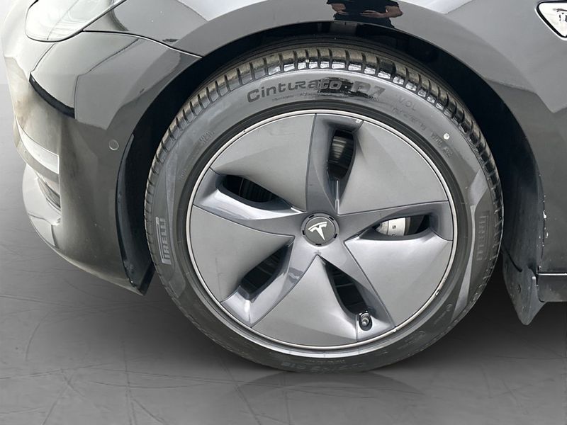 Tesla Model 3 bild 29
