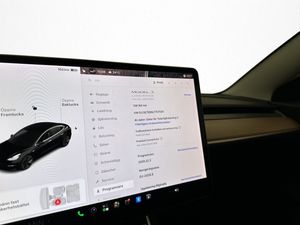 Tesla Model 3 bild 21