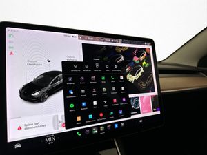 Tesla Model 3 bild 25