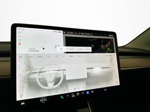 Tesla Model 3 bild 23