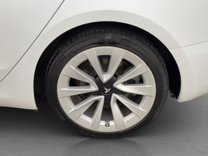 Tesla Model 3 bild 29