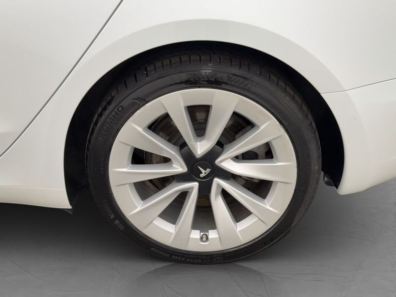Tesla Model 3 bild 29
