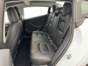 Tesla Model 3 bild 18