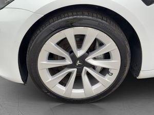 Tesla Model 3 bild 28
