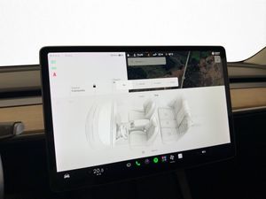 Tesla Model 3 bild 27