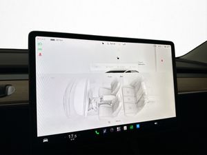 Tesla Model 3 bild 26