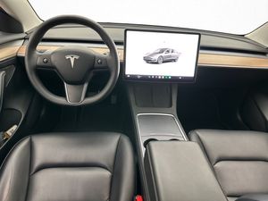 Tesla Model 3 bild 15