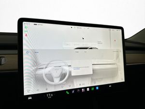 Tesla Model 3 bild 25